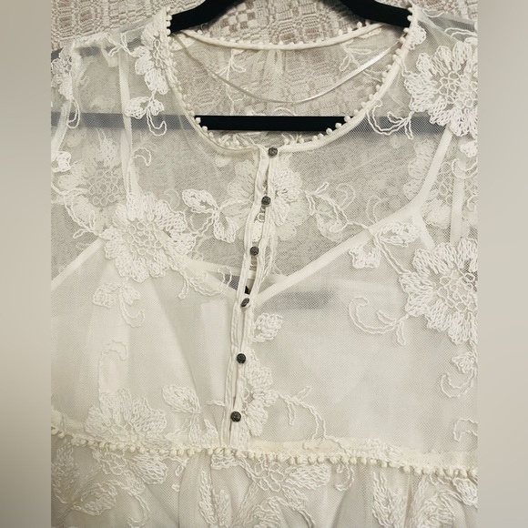 Zara White Embroidered Lace Blouse – NWT - Picture 3 of 5